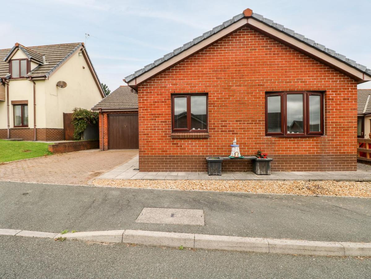 23 Charles Thomas Avenue Villa Pembroke Dock Eksteriør billede